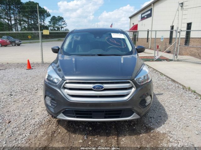 1FMCU0GD2KUB38690 Ford ESCAPE SE
