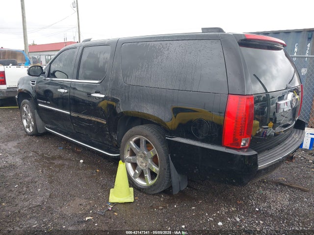 2008 CADILLAC ESCALADE ESV 1GYFK66868R157098 Photo 2
