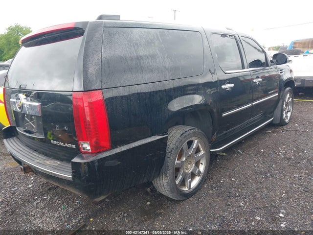 2008 CADILLAC ESCALADE ESV 1GYFK66868R157098 Photo 3