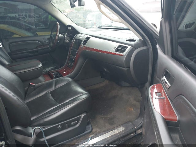 2008 CADILLAC ESCALADE ESV 1GYFK66868R157098 Photo 4