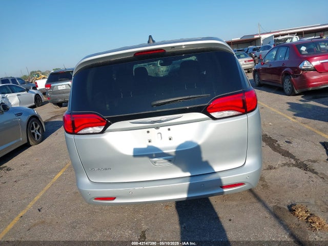 Chrysler Voyager Lx 2022 2C4RC1CG8NR145197 Image 16