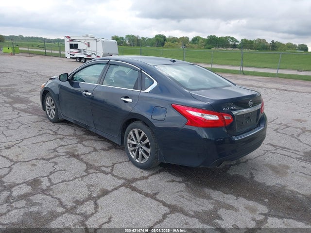 Nissan Altima 2016 1N4AL3AP2GC203575 Image 3