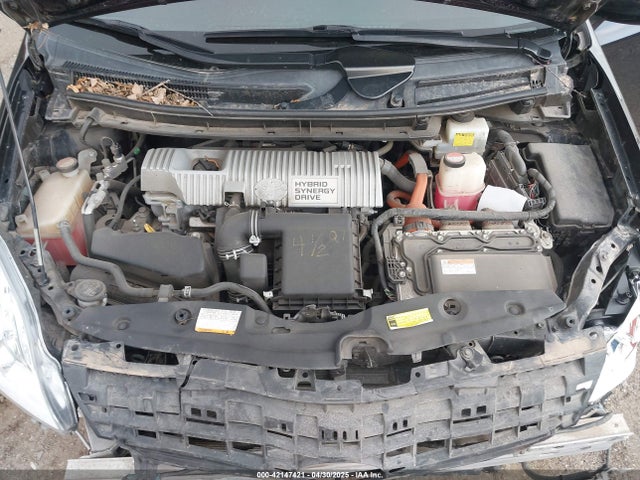 JTDKN3DU8F0430408 Toyota Prius Two