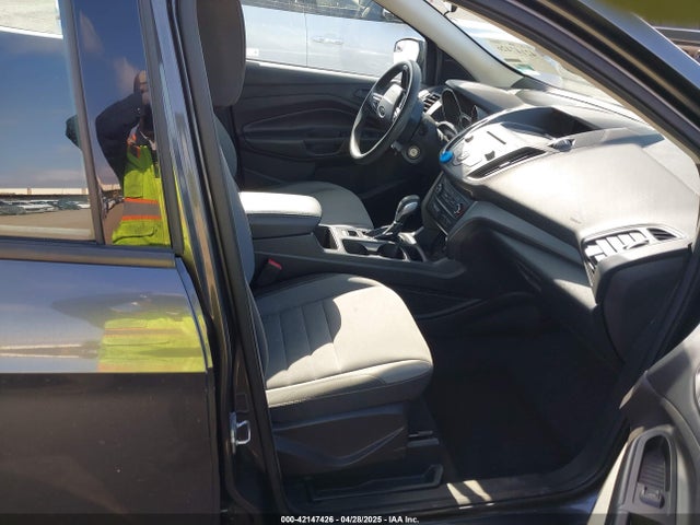 1FMCU0F79HUA23475 Ford ESCAPE S