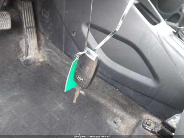 KNAFK4A63G5559048 KIA FORTE LX