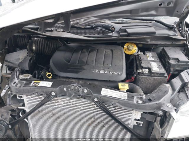 2C4RDGCG3KR513667 Dodge Grand Caravan Sxt