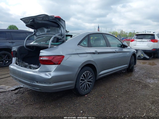 3VWC57BU2MM061163 Volkswagen Jetta 1.4t R-line/1.4t S/1.4t Se