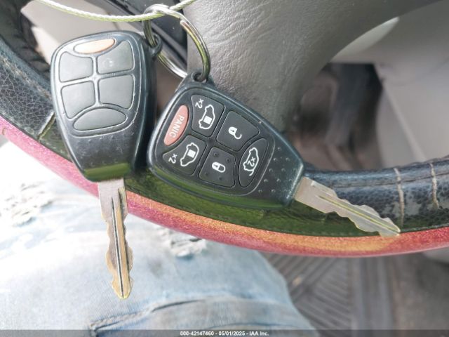 2005 CHRYSLER TOWN & COUNTRY 2C8GP64L75R365241 Photo 10