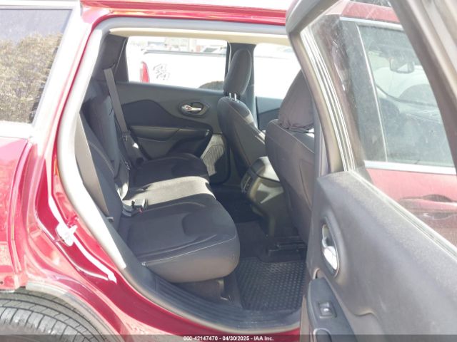 1C4PJLCBXGW208582 Jeep Cherokee Latitude
