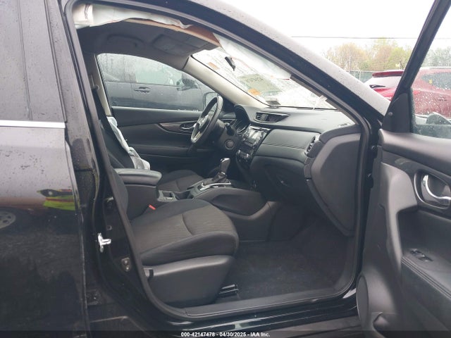 5N1AT2MV9HC813713 Nissan ROGUE SV