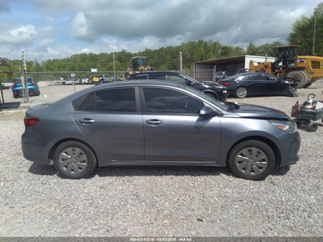 3KPA24AD8LE333288 KIA RIO S