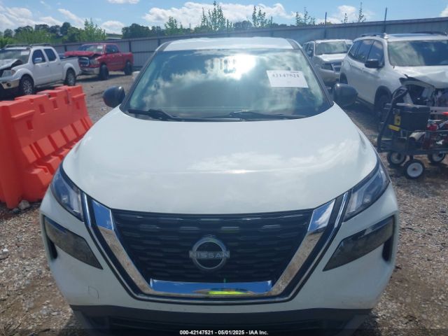 5N1BT3AA8PC855977 Nissan Rogue S Fwd