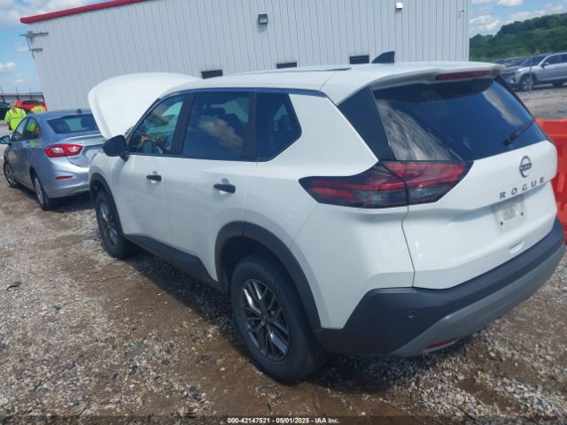 5N1BT3AA8PC855977 Nissan Rogue S Fwd