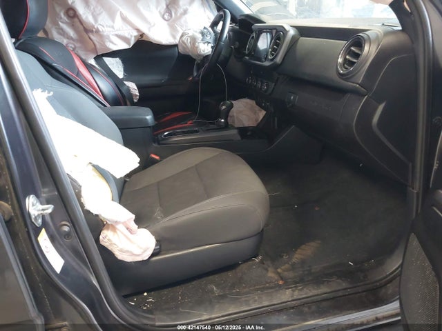 3TMCZ5ANXKM191842 Toyota Tacoma Trd Off Road