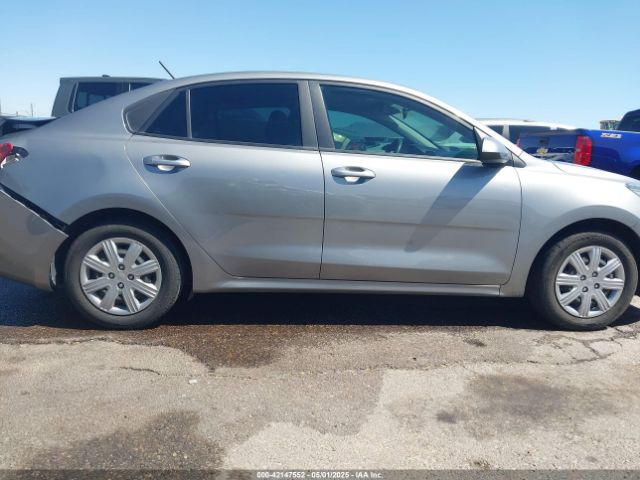3KPA24AD4ME391173 KIA RIO S