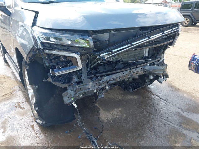 1GNSKSKD3NR313343 Chevrolet Tahoe 4wd Premier