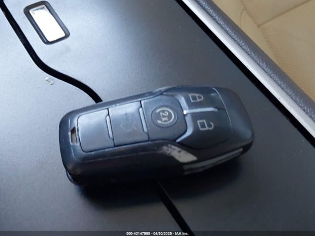 3LN6L2LU2ER805609 Lincoln MKZ HYBRID