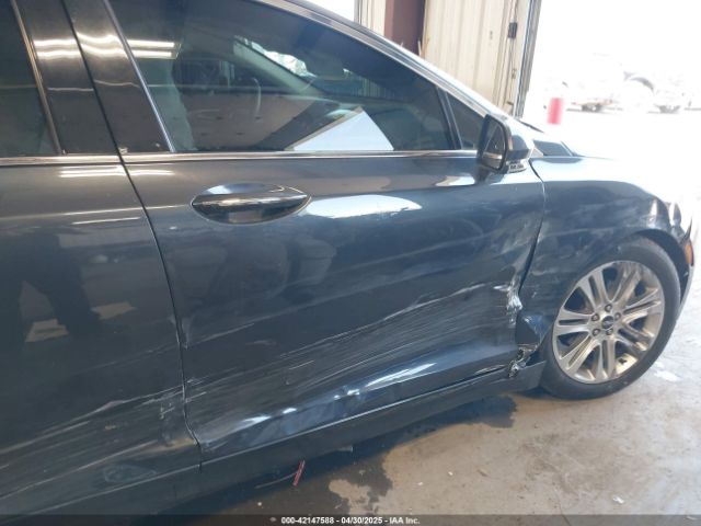 3LN6L2LU2ER805609 Lincoln MKZ HYBRID