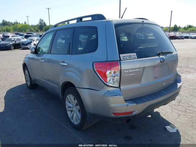 2011 SUBARU FORESTER JF2SHADC2BH739890 Photo 2