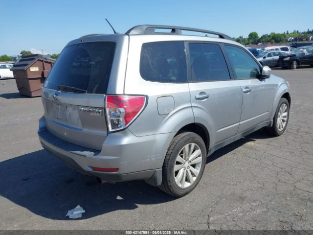 2011 SUBARU FORESTER JF2SHADC2BH739890 Photo 3
