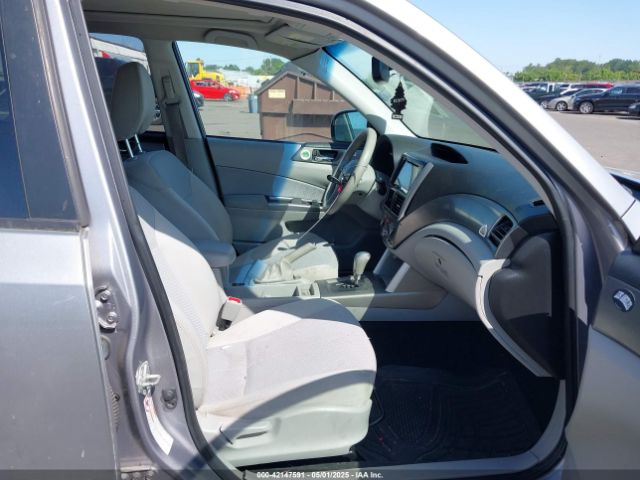 2011 SUBARU FORESTER JF2SHADC2BH739890 Photo 4