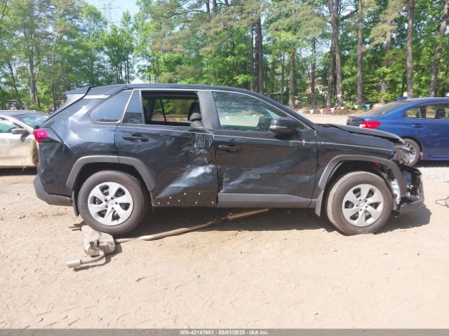 2T3G1RFV9RC483985 Toyota RAV4 LE