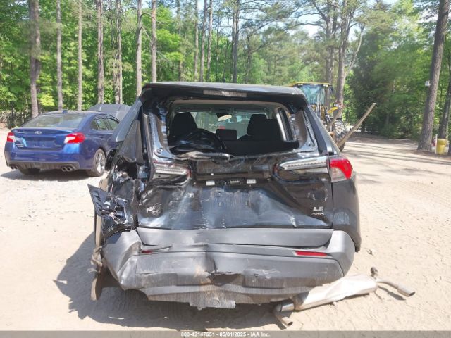 2T3G1RFV9RC483985 Toyota RAV4 LE