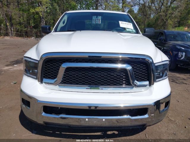 1C6RR7FG7KS519829 RAM 1500 Classic Express  4x4 6'4 Box