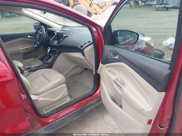 1FMCU0JXXEUB09025 Ford Escape Titanium