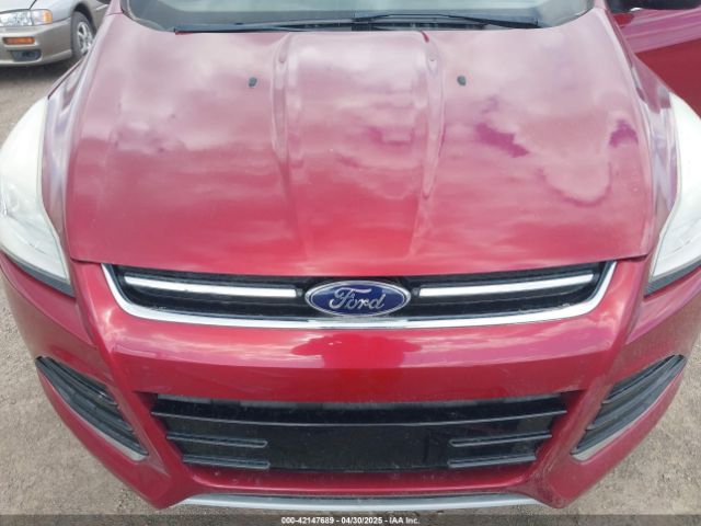 1FMCU0JXXEUB09025 Ford Escape Titanium