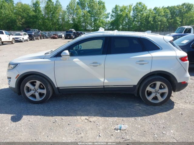 5LMCJ1C97HUL52631 Lincoln Mkc Premiere