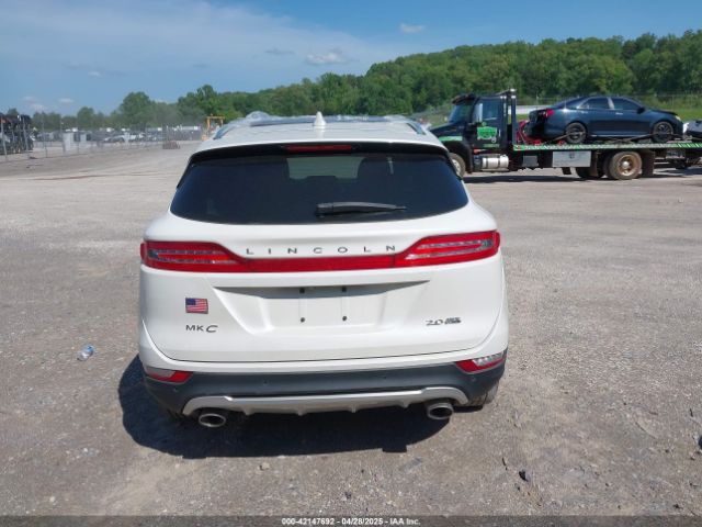 5LMCJ1C97HUL52631 Lincoln Mkc Premiere