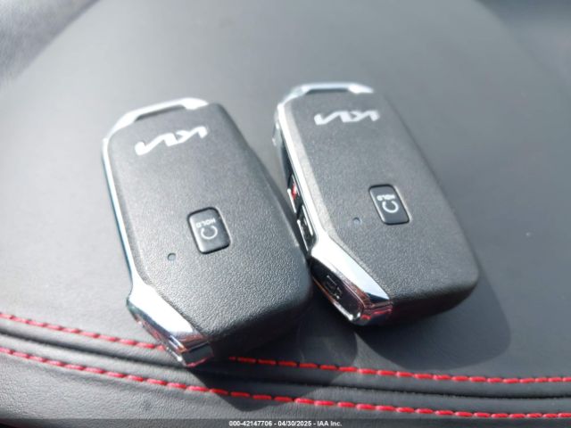 KNDJ53AU5P7848059 KIA Soul Gt-line