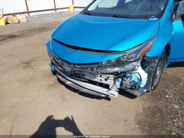 JTDKAMFP7N3198440 Toyota Prius Prime Xle