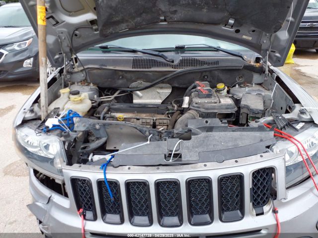 1C4NJCBA3ED769764 Jeep Compass Altitude