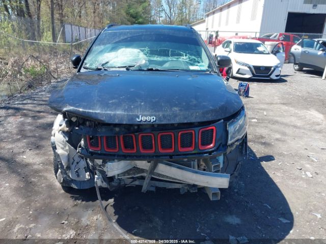 3C4NJDBB2KT593620 Jeep Compass Latitude 4x4
