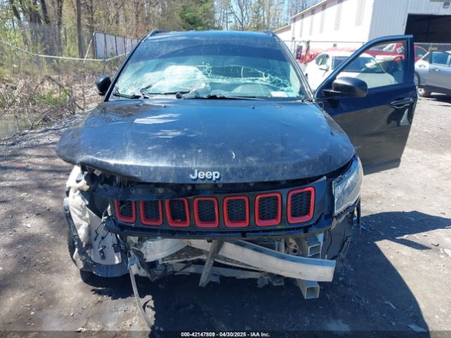 3C4NJDBB2KT593620 Jeep Compass Latitude 4x4