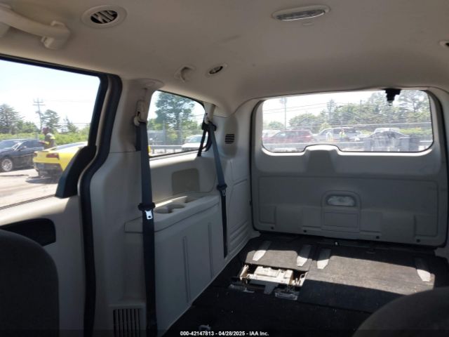 2C4RDGBG3FR647957 Dodge Grand Caravan Se