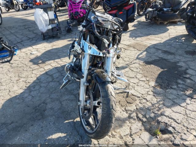 2018 HARLEY-DAVIDSON FLHX 1HD1KBC37JB672027 Photo 4