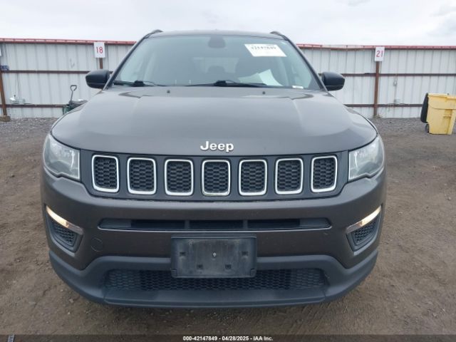 3C4NJDAB8JT343492 Jeep Compass Sport 4x4