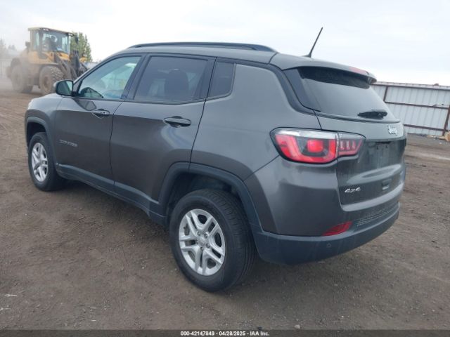 3C4NJDAB8JT343492 Jeep Compass Sport 4x4