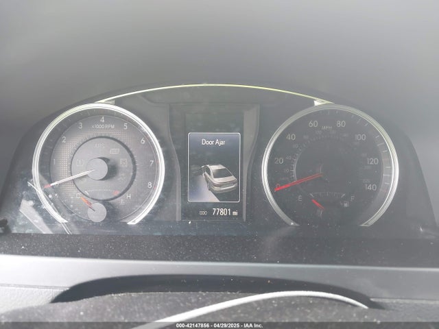 4T1BF1FK4HU352360 Toyota CAMRY SE