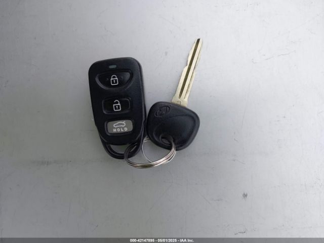 5NPD74LF1HH205121 Hyundai ELANTRA SE