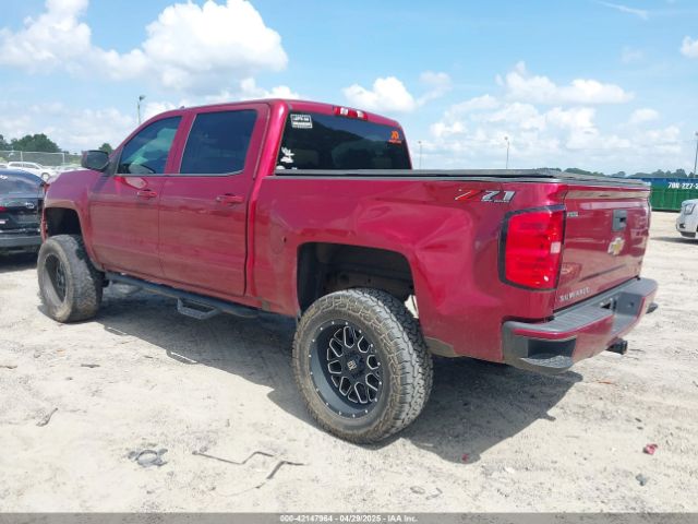 2018 CHEVROLET SILVERADO 1500 3GCUKREC1JG305717 Photo 2