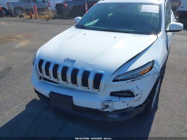 1C4PJLCB5GW206920 Jeep 2016