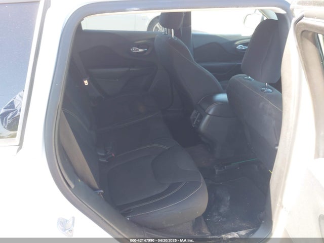 1C4PJLCB5GW206920 Jeep 2016