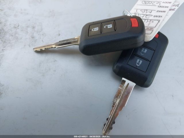 JA4AZ3A34JZ057524 Mitsubishi Outlander Es