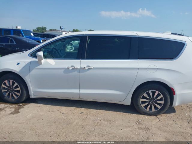 2C4RC1L73NR173849 Chrysler Pacifica Hybrid Touring L