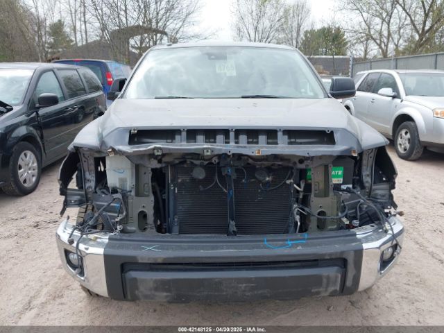 5TFDW5F12KX812164 Toyota Tundra Sr5 5.7l V8