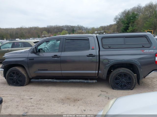 5TFDW5F12KX812164 Toyota Tundra Sr5 5.7l V8